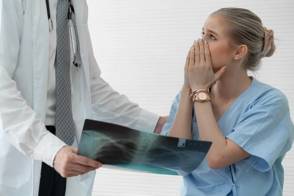 Physician FAIL TO DIAGNOSE A SERIOUS MEDICAL CONDITION